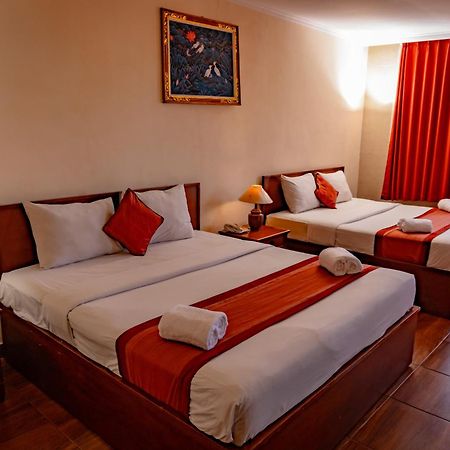 Hotel Puri Dibia Kuta Kuta Lombok Kültér fotó