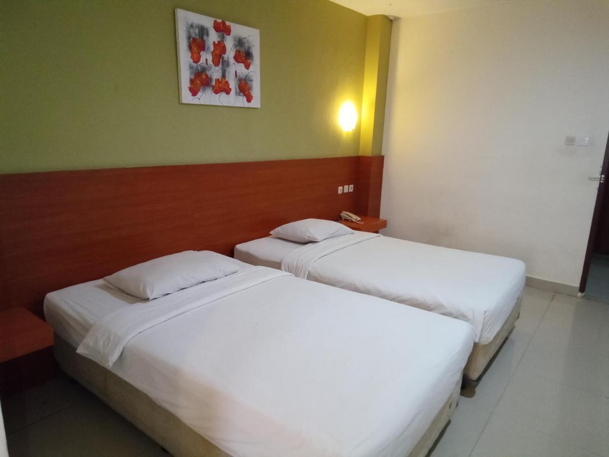 Hotel Puri Dibia Kuta Kuta Lombok Kültér fotó